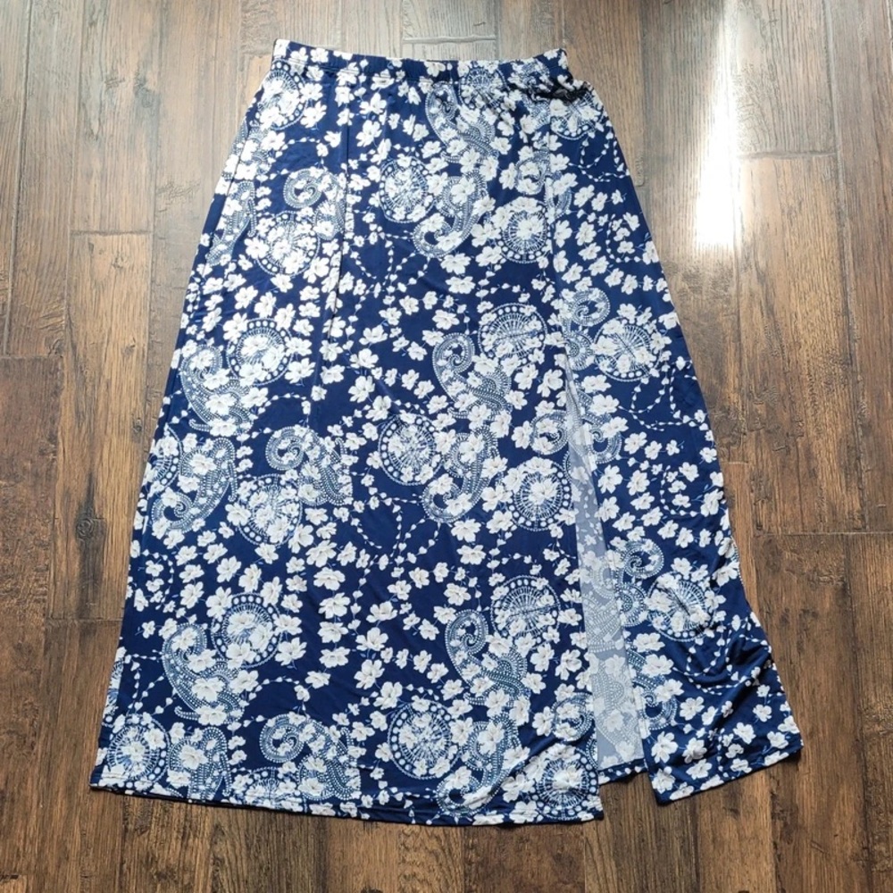 Espresso Navy and White Paisley Floral Midi Skirt with Side Slit